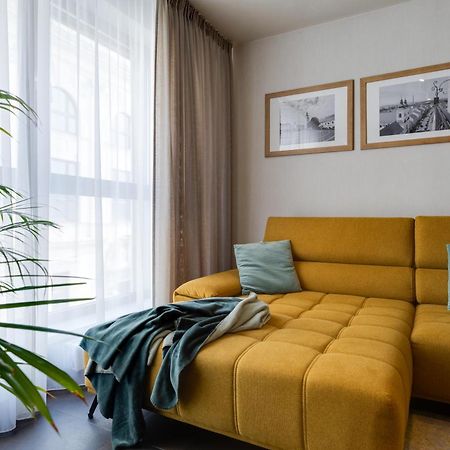 Apartman Leonardo - City Center Трнава Экстерьер фото
